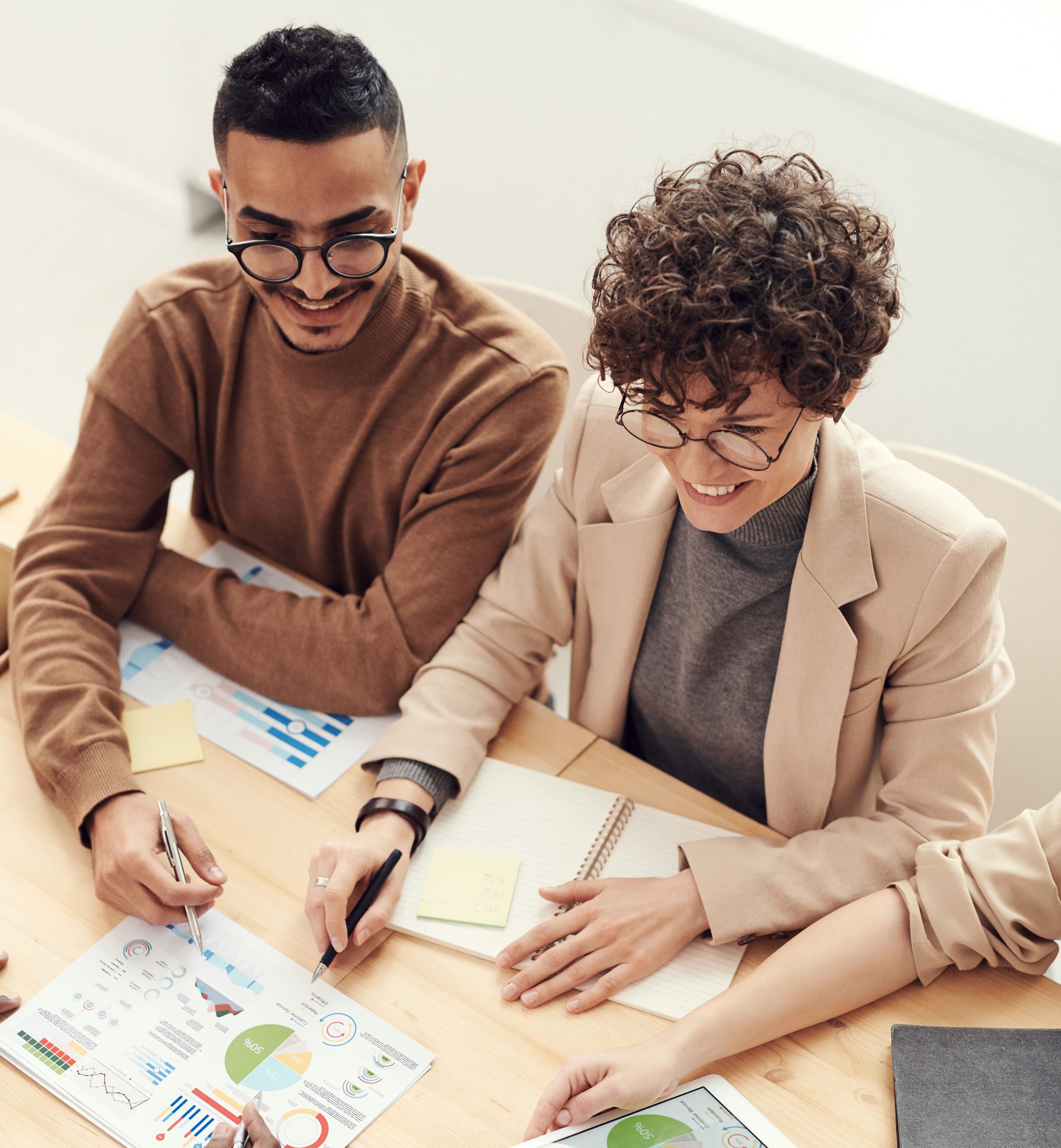 man-vrouw-werk-bespreken